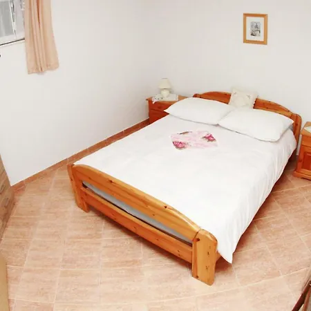 Apartman Raos Iva *
